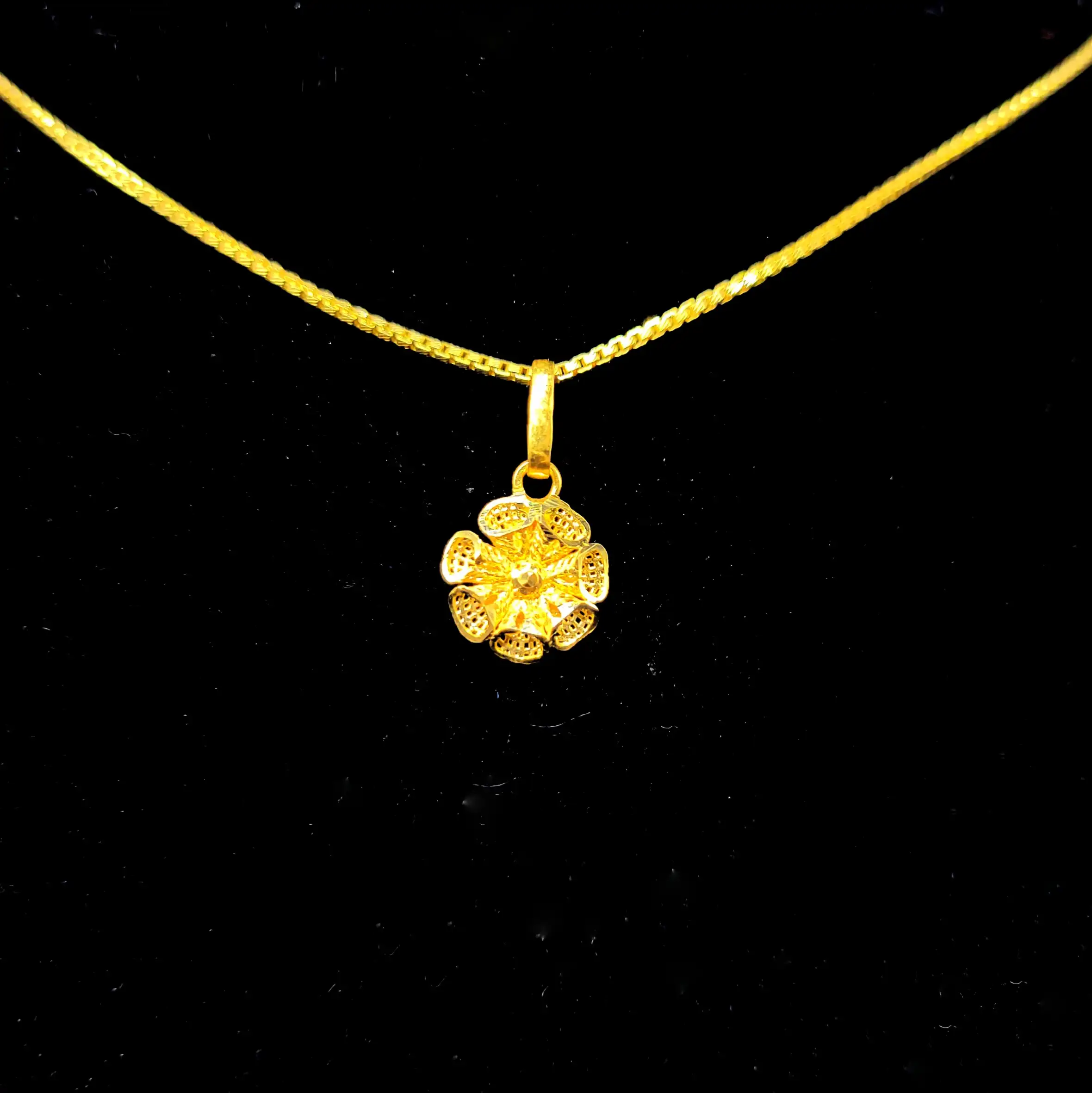 Gold locket