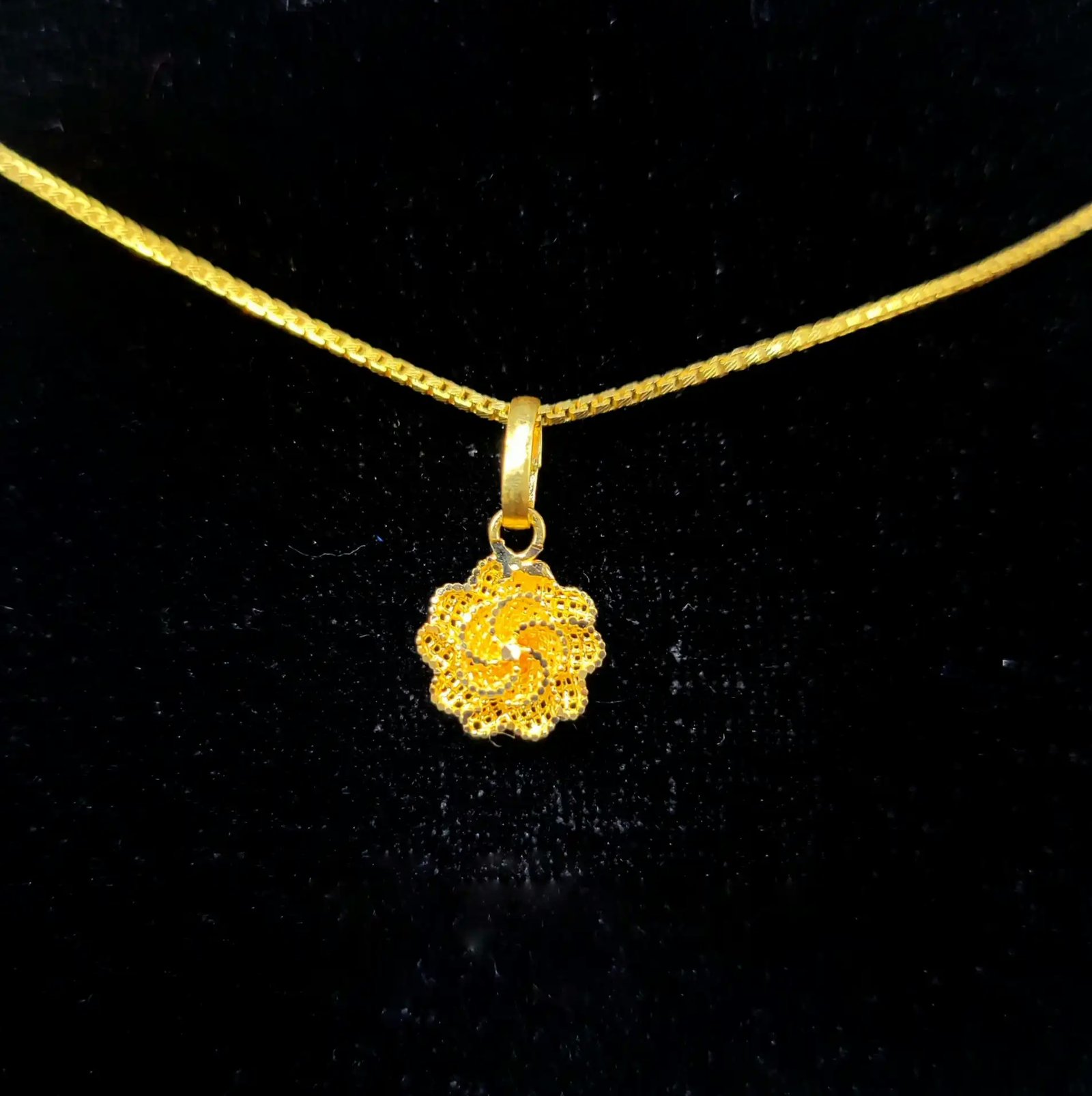 Gold locket